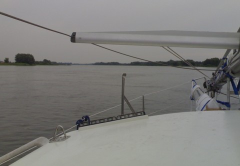 Tongji auf der Elbe