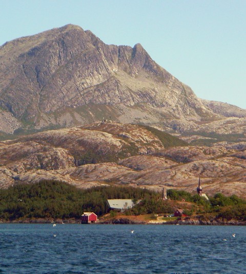 Alstahaug - Peter Dass Monument