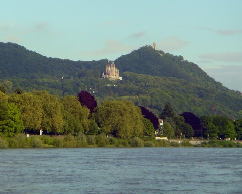 Rhein Burg
