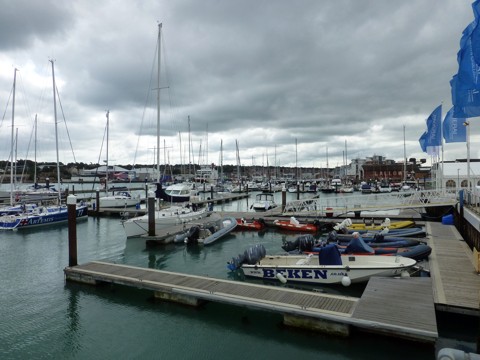 Cowes Yachthafen