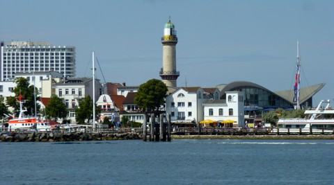 Warnemünde: Hotel Neptun, Leuchtturm, Teepott