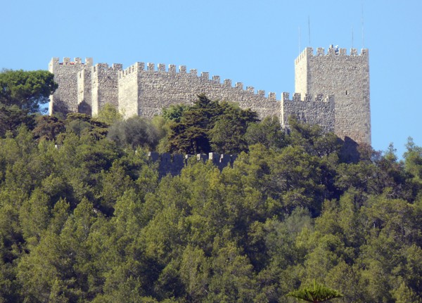 Burg - Sesimbra