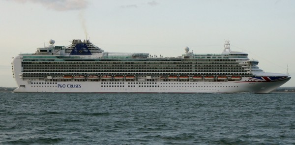 Schiff Azura