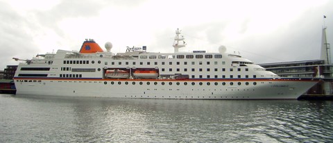 Kreuzfahrtschiff C. Columbus Kreuzfahrtschiff C. Columbus