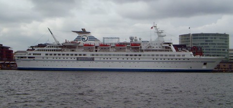 Delphin - Kreuzfahrtschiff