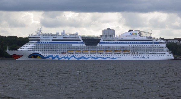 Kreuzfahrtschiff AIDA bella Kreuzfahrtschiff AIDA bella