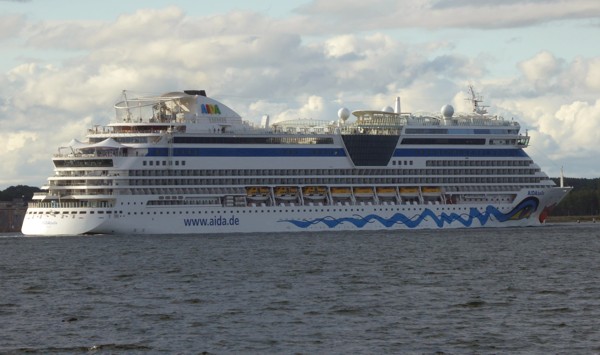 Kreuzfahrtschiff AIDA bella Kreuzfahrtschiff AIDA bella