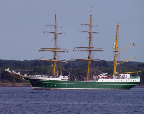 Alexander von Humboldt II - Bark Alexander von Humboldt II - Bark