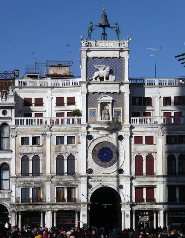 Uhrenturm in Venedig